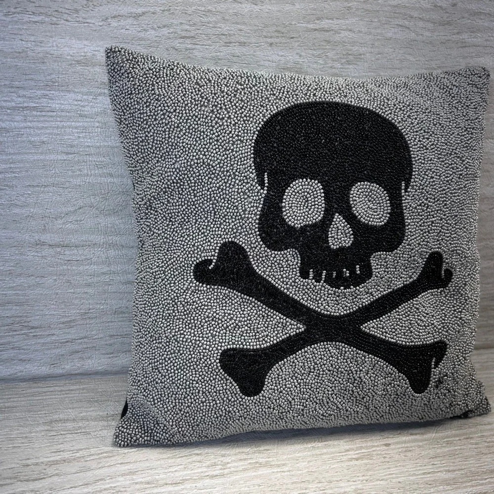Pottery Barn Beaded Skull‎ Crossbones Pillow Black Silver Square 12x12 Accent